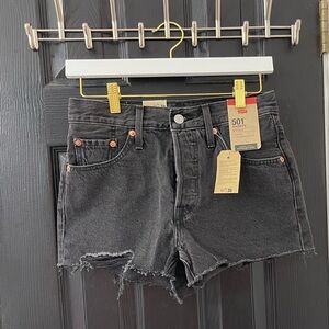 BRAND NEW LEVI BLACK DENIM SHORTS
